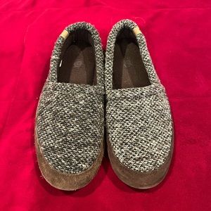 Acorn Men’s Slip Ons